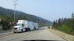 21: ca-2017-022 Typischer Truck unterwegs ca-2017-022