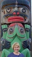 222: ca-2017-222 Sigrid vor Totem Pole ca-2017-222