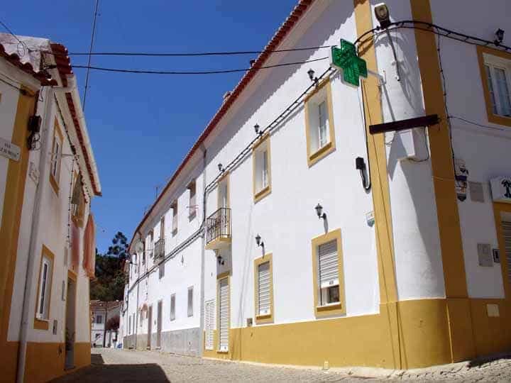 Alentejo 2006: São Martinho das Amoreiras - Farmazia